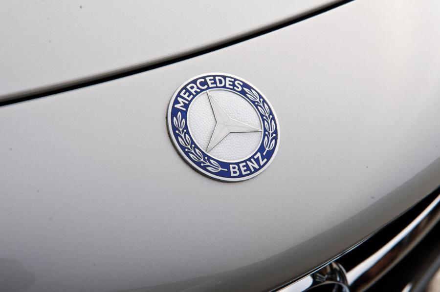 Логотип Mercedes-Benz 300 SL 1955 года  (фото 58 из 233)
